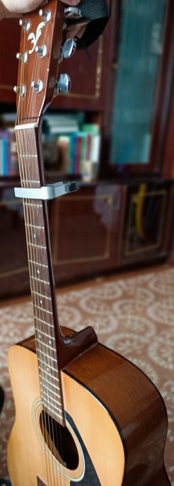 Каподастр для гітари Зелений