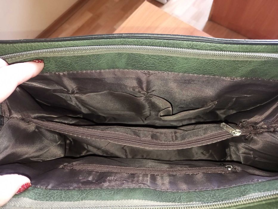 Сумка жіноча з якісної штучної шкіри