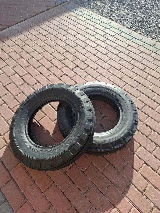 Sprzedam opony przednie do ciągnika