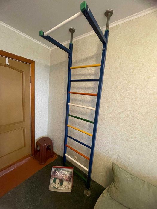 Срочно продается шведская стенка! 1700 грн