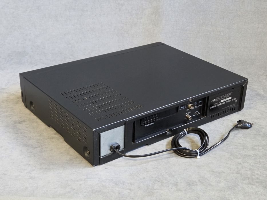 Wideo JVC HR-D 522 A (DK).