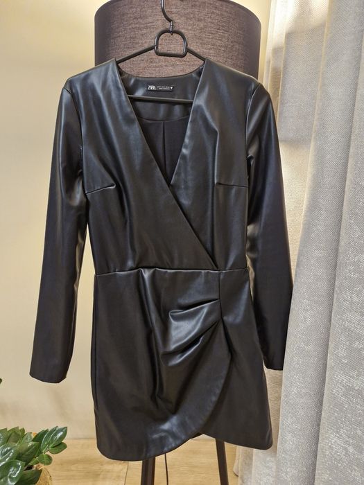 Sukienka Zara mała czarna