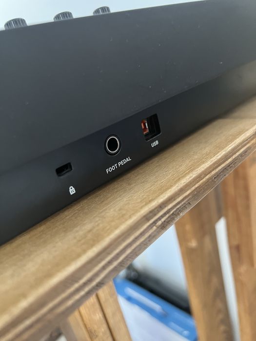 Midi - клавіатура Native Instruments Komplete Kontrol A61