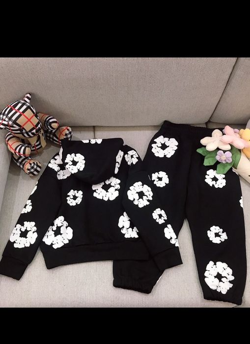 Denim Tears The Cotton Wreath Set Black Sweatshirt + Sweatpants