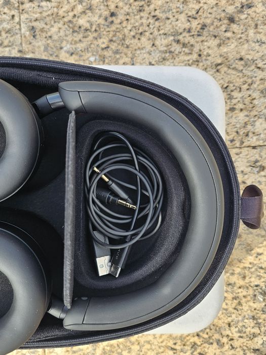 Headphones Sony WH-1000XM5