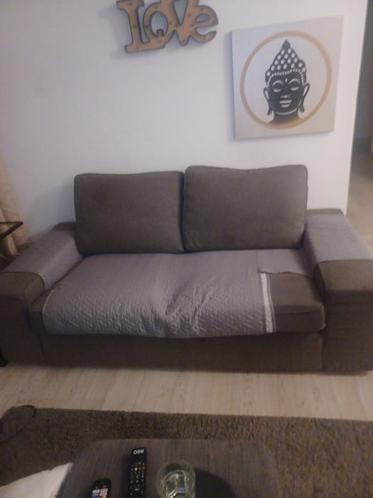 Vendo sofá de 2 lugares sinza escuro(nome kivik  ikeia.