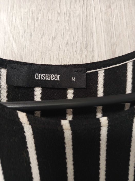 R. M sukienka Answear