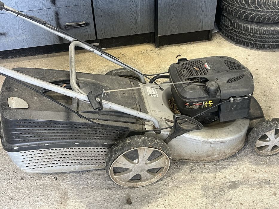 Sprzedam kosiarke Alko uszkodzona