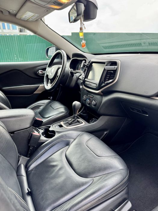 Jeep Cherokee 2017 p