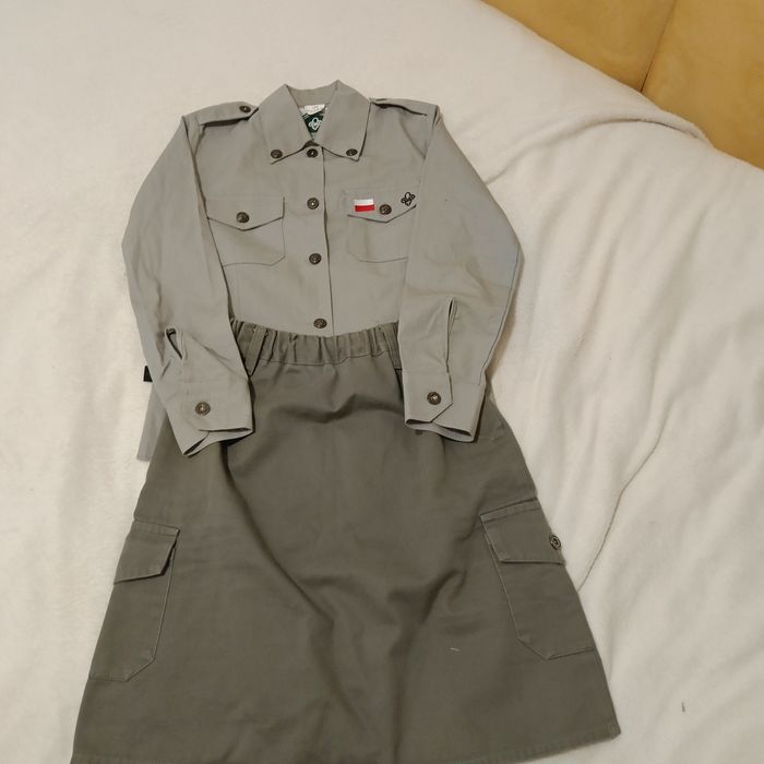 Mundur dziewczęcy ZHP rozm. 152/164