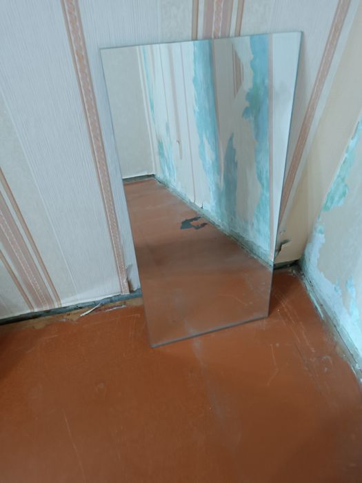 Продам зеркала со шкафа