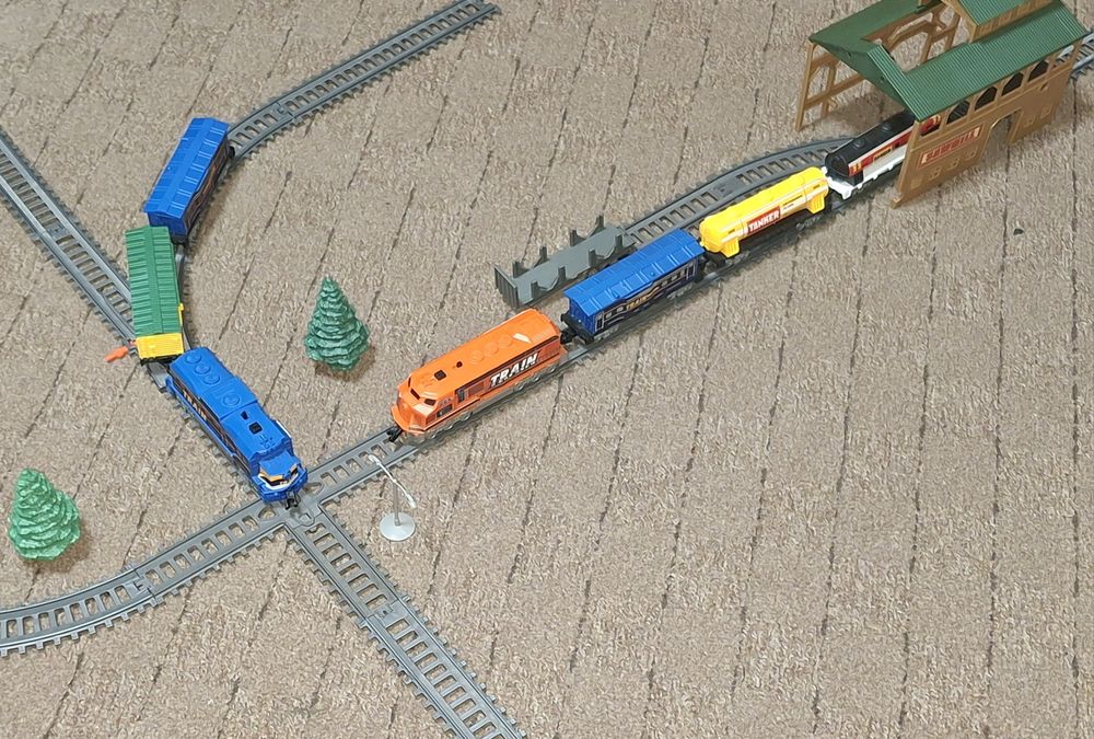 Залізниця Рower train 2 набори за 630 грн