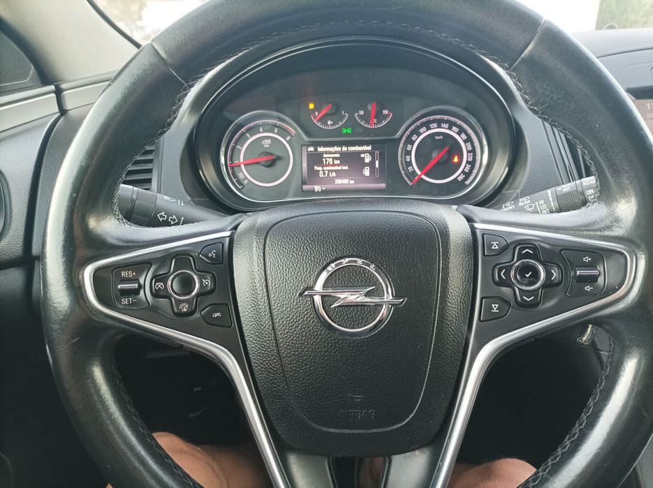 Opel Insignia 1.6 — photo 2