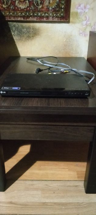 ДВД проигрыватель LG.