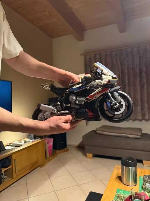 Réplica LEGO BMW M 1000 RR – Novo por montar