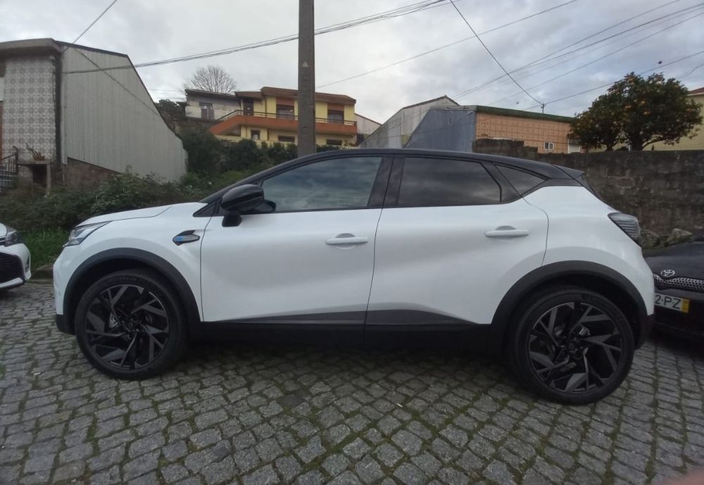 Renault Captur Esprit Alpine E-TECH full Ano 2025 hybrid