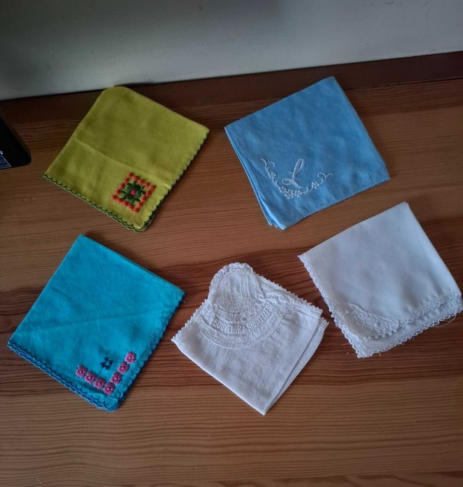 Lenços de Cambraia Bordados