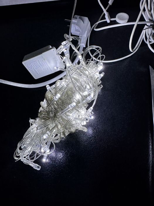 гірлянда , іграшки.