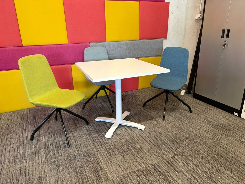 Stolik barowy kuchenny do lokalu biały 80x80x74 duża ilość