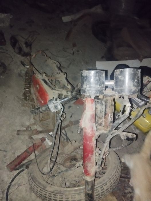 Продам Минск 125 по запчастям