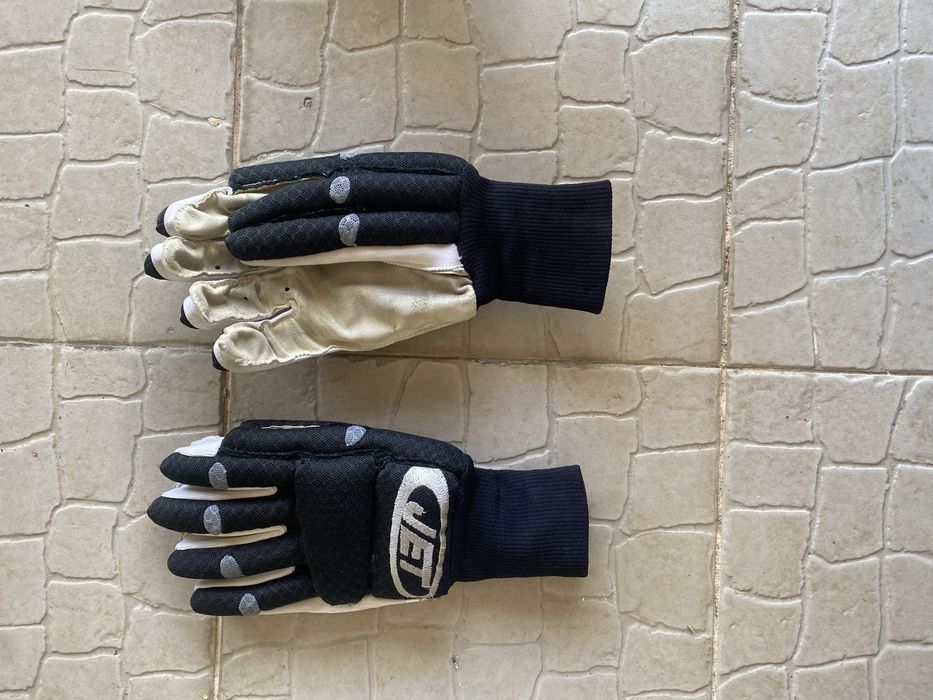 Equipamento de hoquei patins