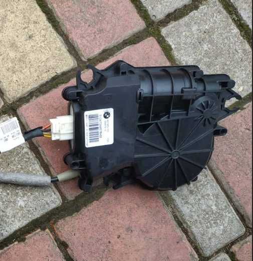 Привід замка дотяжка кришки багажника BMW X3 F25 51247249578