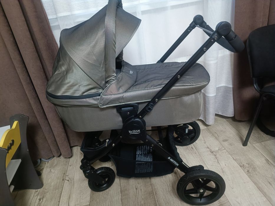 Коляска 2 в 1 Britax b-motion 4