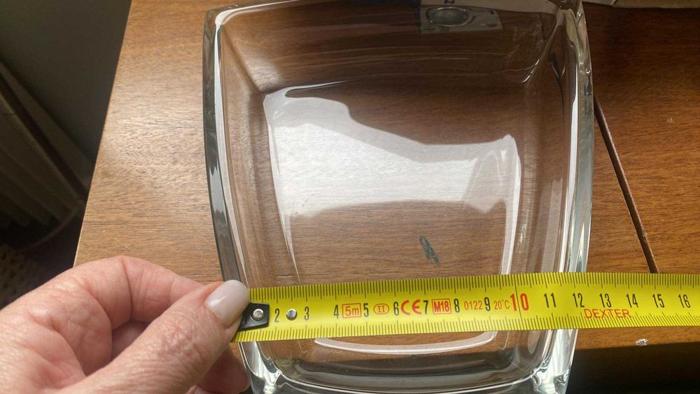 Taça da conceituada marca LEONARDO (medidas nas fotos)