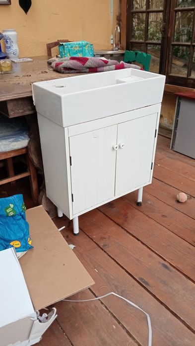 Lavatório com móvel