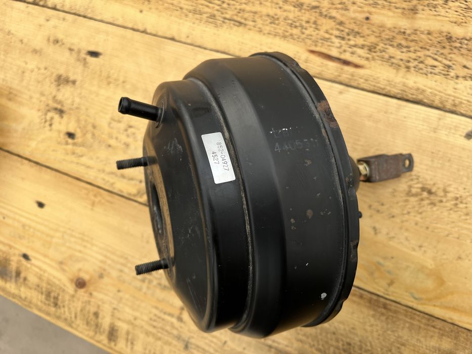 Підсилювач гальм Мазда 323f ba 1.5