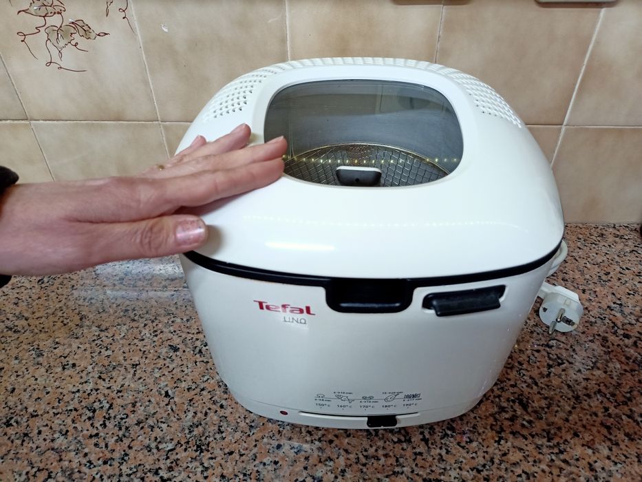 Fritadeira panela elétrica casa quarto apartamento vivenda carro.