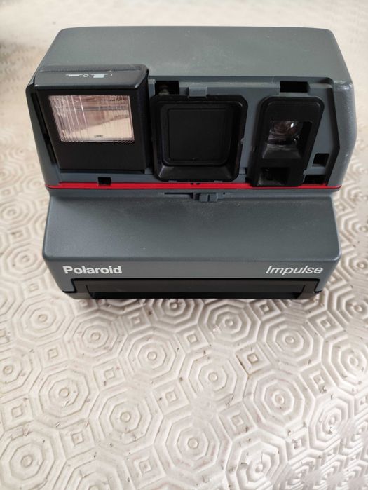 Câmara instantânea Polaroid Impulse