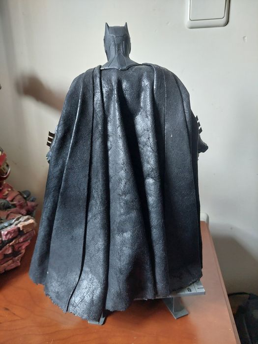 Hot toys justice league Tactical Suit