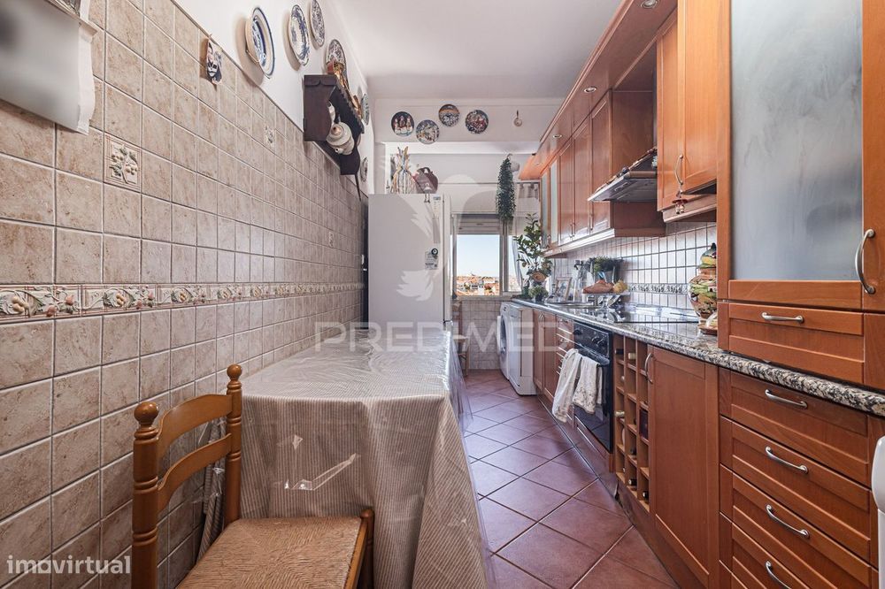 Apartamento T2 Remodelado | Muito Soalheiro | Cruz de Pau | 75 m²