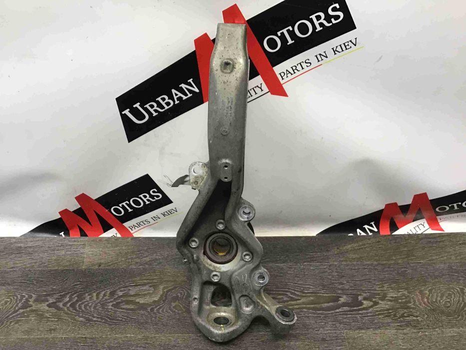 Поворотний кулак Range Rover, Jaguar, Land Rover, Mercedes