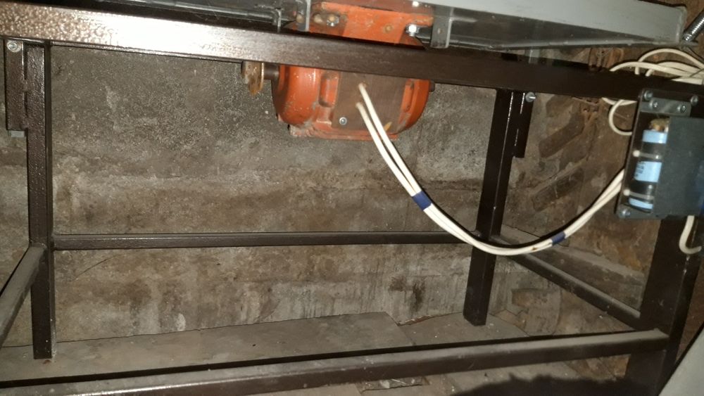 Стіл вібраційний