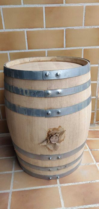 Вживані винні  бочки (Used Drunk Casks) для витримки дистилятів