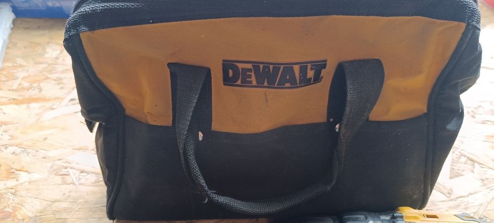 Wkrętarka DeWalt dcd777 p1