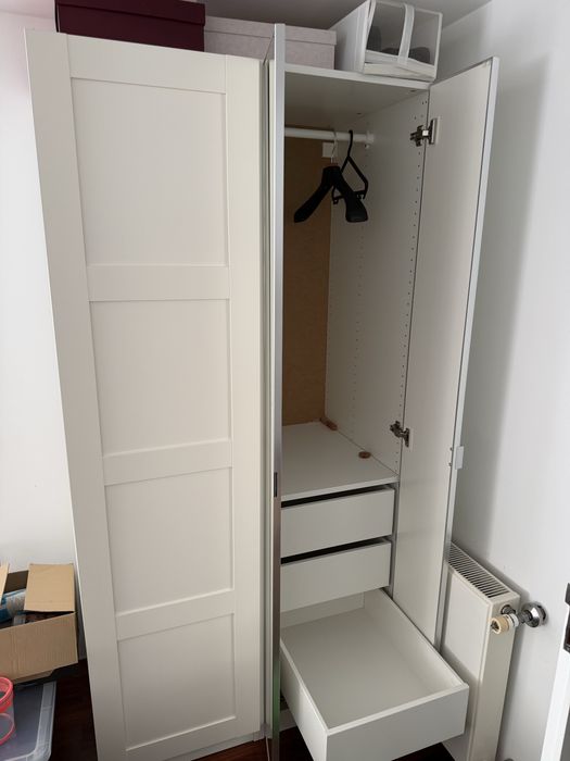 Roupeiro IKEA PAX 150x60x236 com espelhos e gavetas