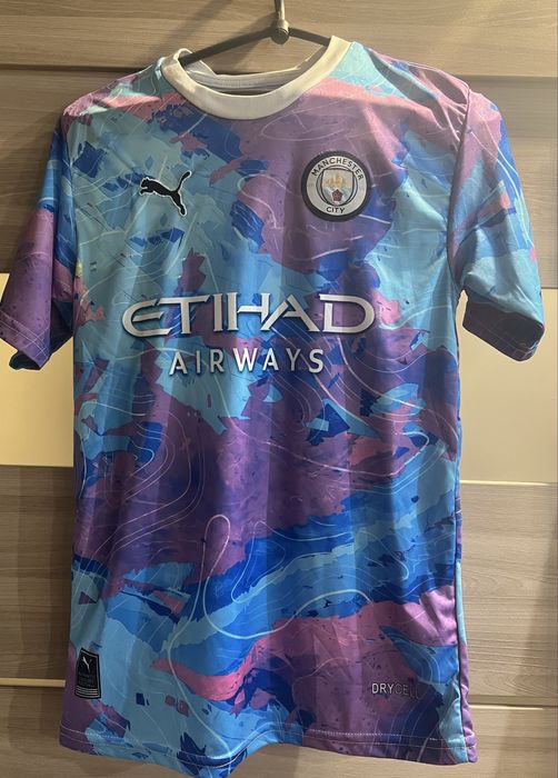 Продам футбольну форму