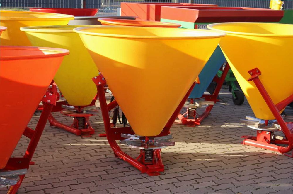 МІЦНИЙ ЯКІСНИЙ ТА ПОСИЛЕНИЙ Розкидач РУМ 200 л розсіювач міндобрив