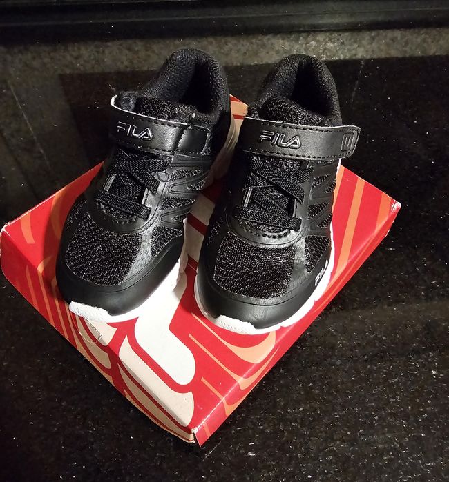 Vendo sapatilhas da Fila em muito bom estado