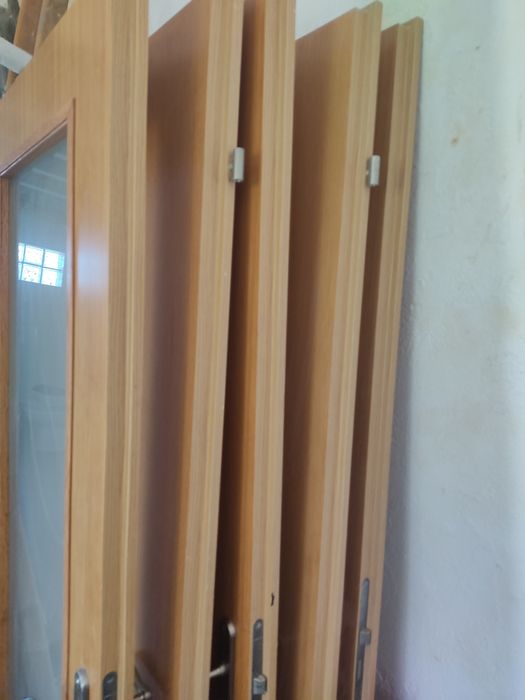 Portas de interior em bom estado