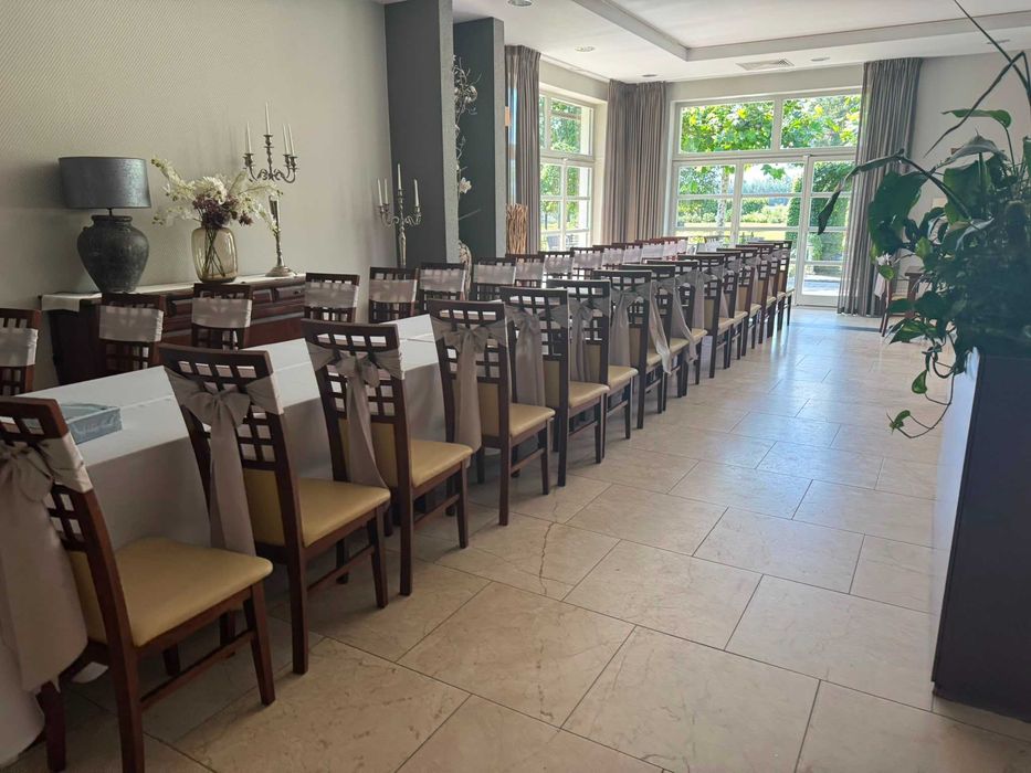 Na sprzedaż kompletne wyposażenie sali restauracyjnej / bankietowej