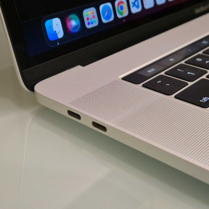 MacBook Pro I7 16Gb RAM 256Gb SSD