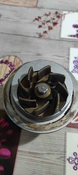 Помпа б/у Лачетти 1,8 LDA 2008 год включительно и выше.ОЛХ доставка +3