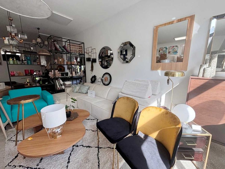 Designerski fotel z aksamitu Santi Interieurs 86 musztardowy 105x90x75