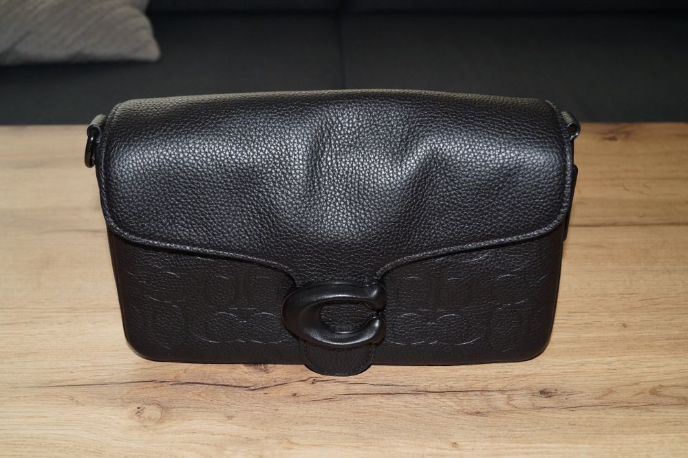 Czarna torebka Coach