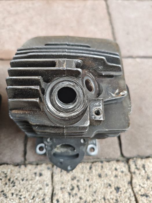 Cylinder orginalny Stihl 261  dwie sztuki