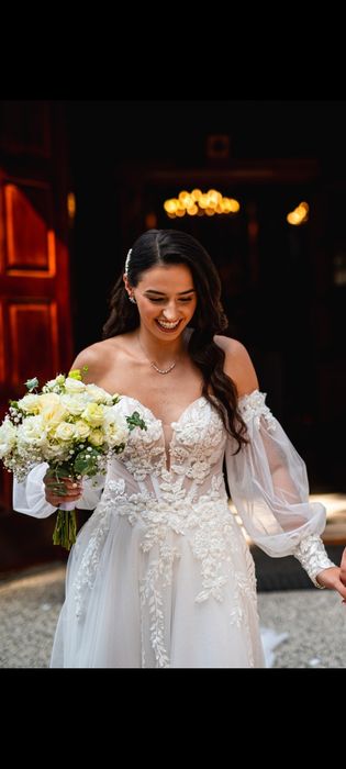 Suknia ślubna gorsetowa błyszcząca